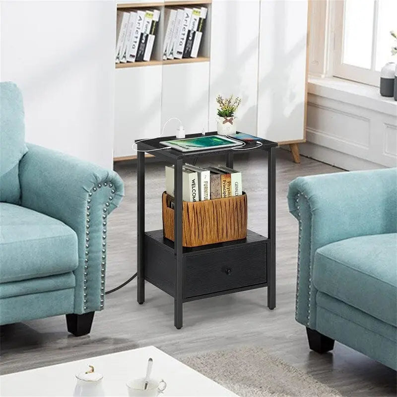 Beistelltisch mit Ladestation – 30T x 40B x 60H cm
