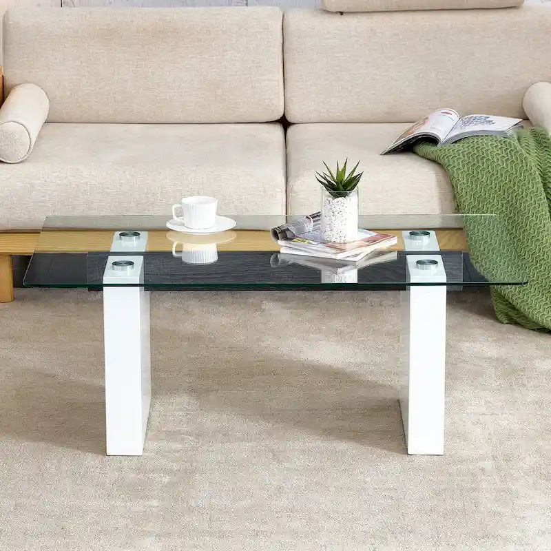 Moderner minimalistischer Couchtisch