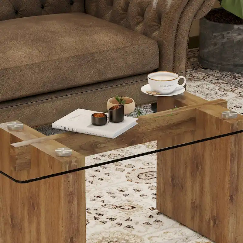 Moderner minimalistischer Couchtisch