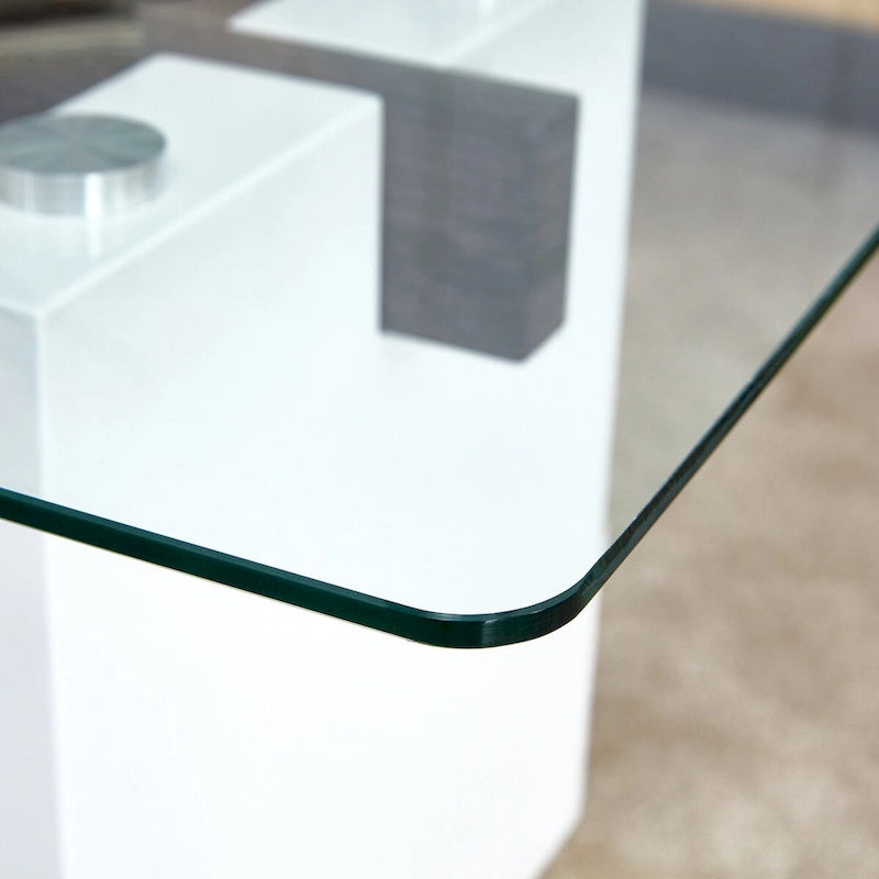 Moderner minimalistischer Couchtisch