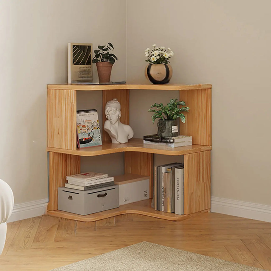 L-förmiges offenes Bücherregal aus Holz mit Naturfinish
