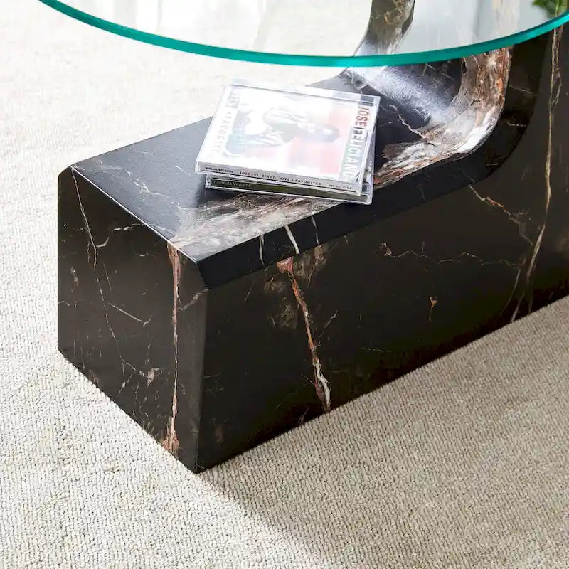 Der abnehmbare Doppelstock-Couchtisch, dessen abnehmbares Design die Raumnutzung flexibler gestalten kann