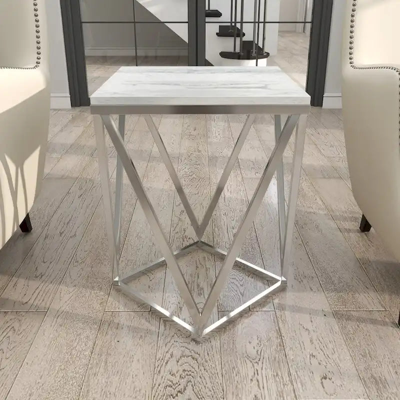 Edelstahl-Metallbeistelltisch mit Marmorplatte – Silber – Roche River Decor