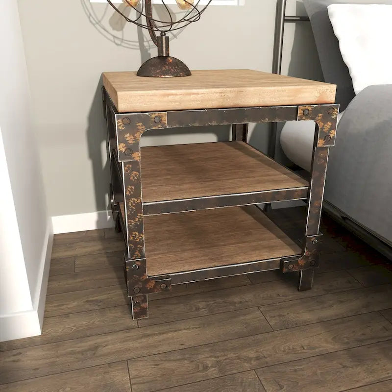 Beistelltisch aus Holz mit 2 Ablagen – Braun – Roche River Decor