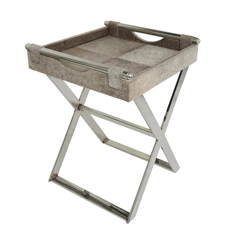 Beistelltisch aus Leder mit diagonalen silberfarbenen Beinen und Griffen – Grau – Roche River Decor