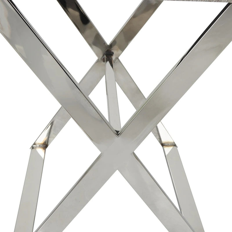 Beistelltisch aus Leder mit diagonalen silberfarbenen Beinen und Griffen – Grau – Roche River Decor