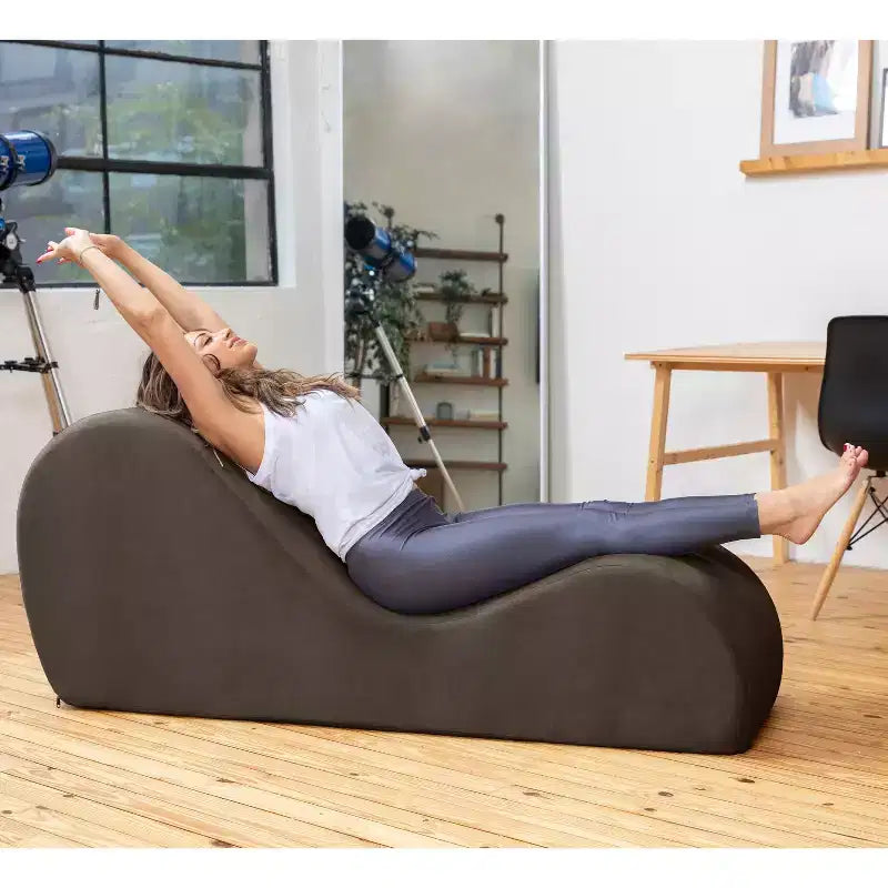 Avana Sleek Yoga-Chaiselongue – hergestellt in den USA – ideal zum Dehnen, Entspannen, Trainieren und mehr, 60T x 18B x 26H Zoll, Hellgrau
