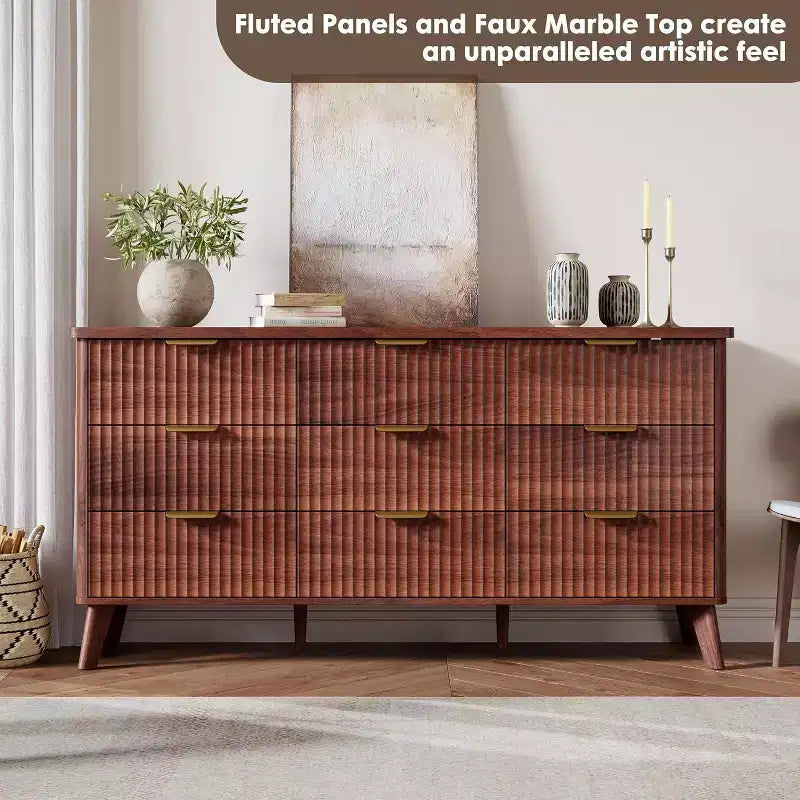 Kommode mit 9 Schubladen, gerillt, moderne Kommode, Holzkommode als TV-Ständer, geschwungenes Profil, für Wohnzimmer, Flur