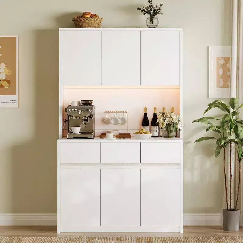 71 Zoll Küchenschrank, Aufbewahrungsschrank mit LED-Beleuchtung und Steckdosen, Buffet-Schrank mit Mikrowellenständer, verstellbare Regalböden
