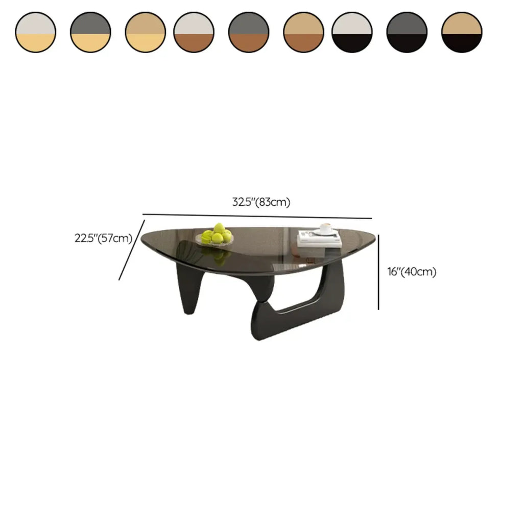 Dreieckiger Couchtisch aus Holz mit Glasplatte