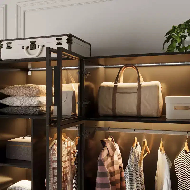 Hitow Pure Black Luxus-Kleiderschrank mit Türen aus gehärtetem Glas, 3-Farben-LED-Beleuchtung, vom Boden bis zur Decke reichender Schlafzimmerschrank-Organizer, Ankleidezimmerschrank