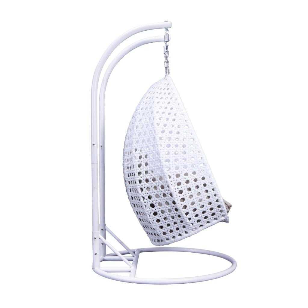 LeisureMod 2-Personen Hängesessel Ei mit Gestell - Outdoor/Indoor Rattan Korb Terrassen Schaukel Hängematte Liege mit Kissen