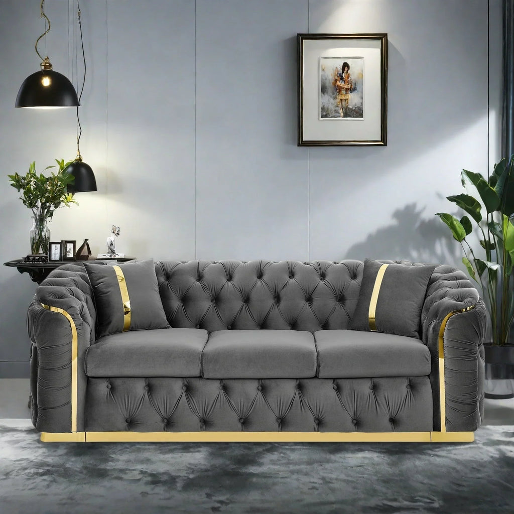 90.6 Samt-Dreisitzer-Sofa mit 2 Kissen, hochdichten Polstern, goldenen Akzenten und Kissen