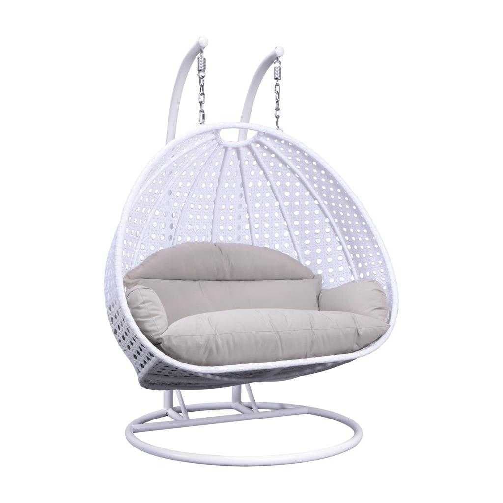 LeisureMod 2-Personen Hängesessel Ei mit Gestell - Outdoor/Indoor Rattan Korb Terrassen Schaukel Hängematte Liege mit Kissen