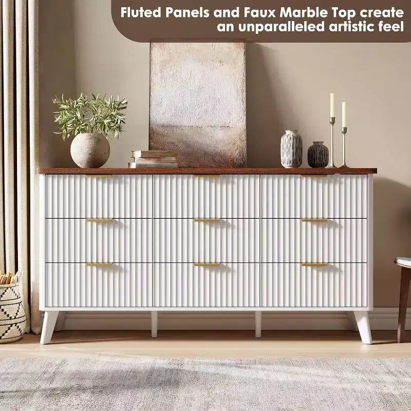 Kommode mit 9 Schubladen, gerillt, moderne Kommode, Holzkommode als TV-Ständer, geschwungenes Profil, für Wohnzimmer, Flur