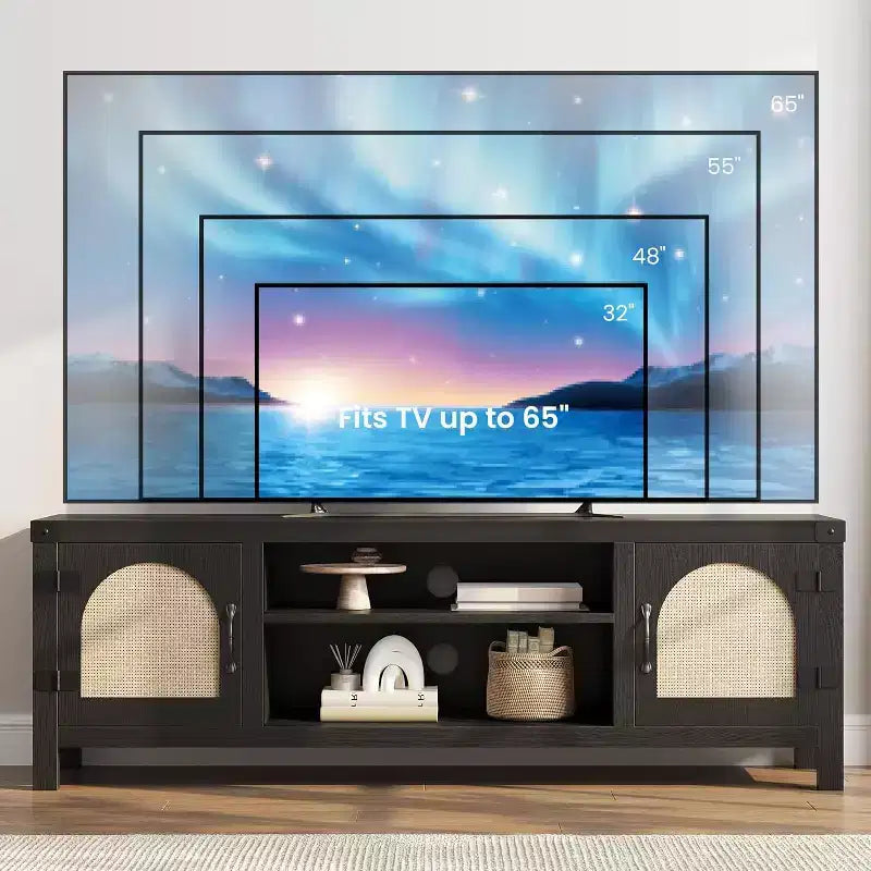 65-Zoll TV-Schrank im Bohème-Stil mit Rattantür – Hölzernes Entertainment-Center mit zwei Schränken und verstellbaren Einlegeböden, geeignet für Wohnzimmer