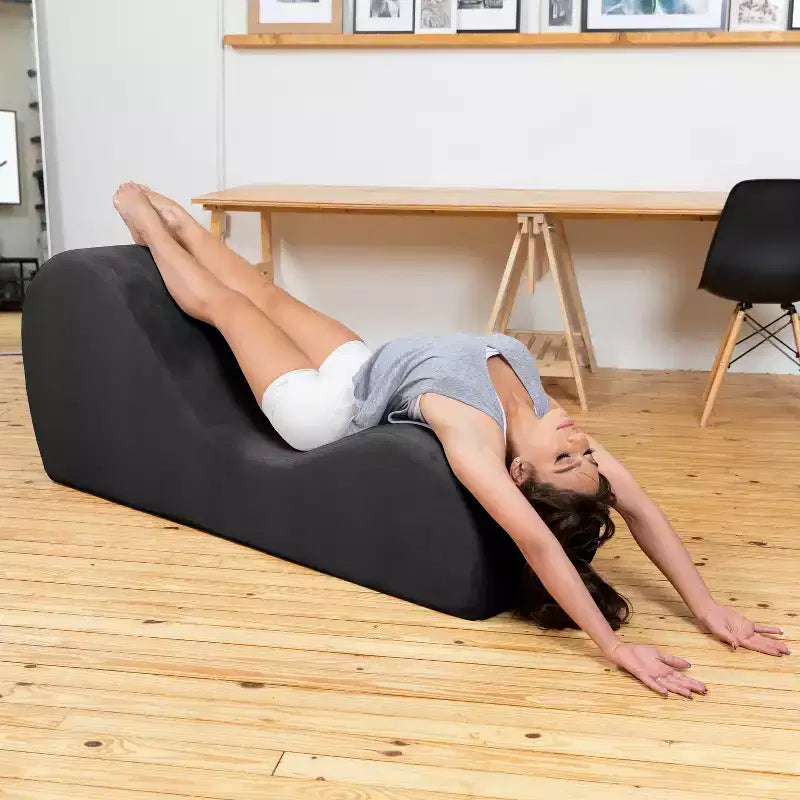 Avana Sleek Yoga-Chaiselongue – hergestellt in den USA – ideal zum Dehnen, Entspannen, Trainieren und mehr, 60T x 18B x 26H Zoll, Hellgrau