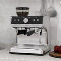 Espressomaschine, mit Mahlwerk, 2,8 L Wassertank