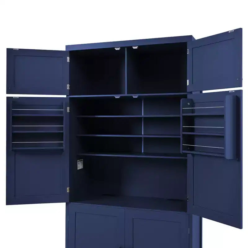 Hoher Küchenschrank mit Steckdosen, großer freistehender Schrank mit Mikrowellenständer, Schubladen, Regalen, Weinregalen und Türregal
