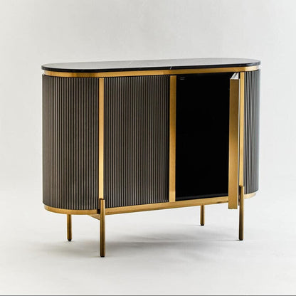Graues & goldenes geriffeltes Sideboard mit 2 Türen und schwarzer Marmorplatte