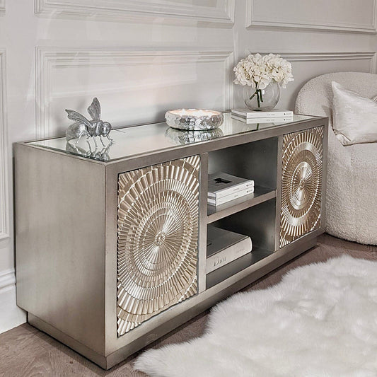 Silberner Fernsehschrank