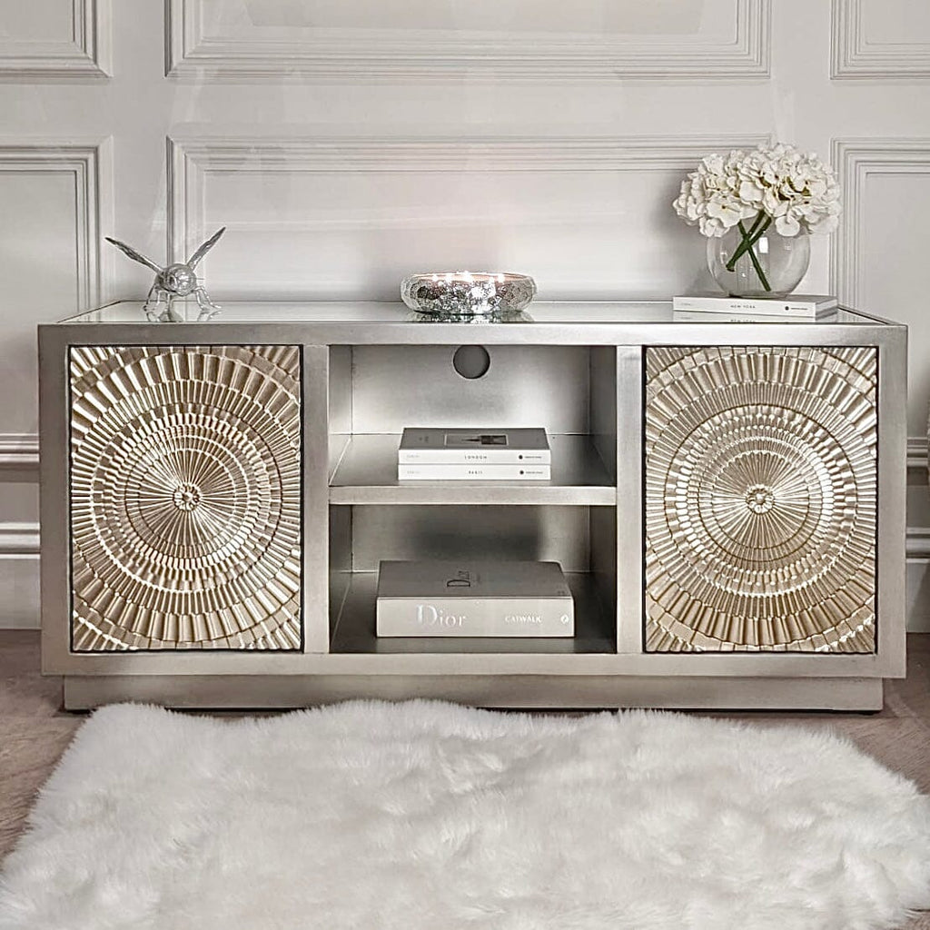 Silberner Fernsehschrank