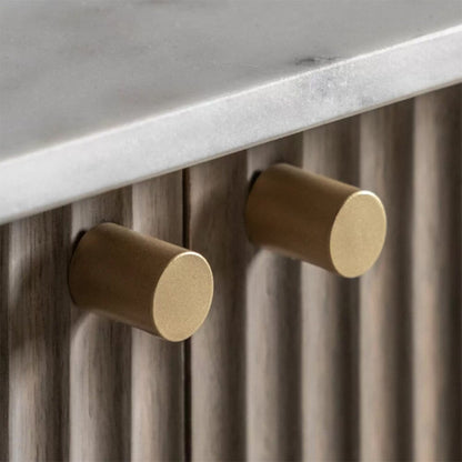 Mango Holz geripptes Sideboard mit 3 Türen und Marmorplatte